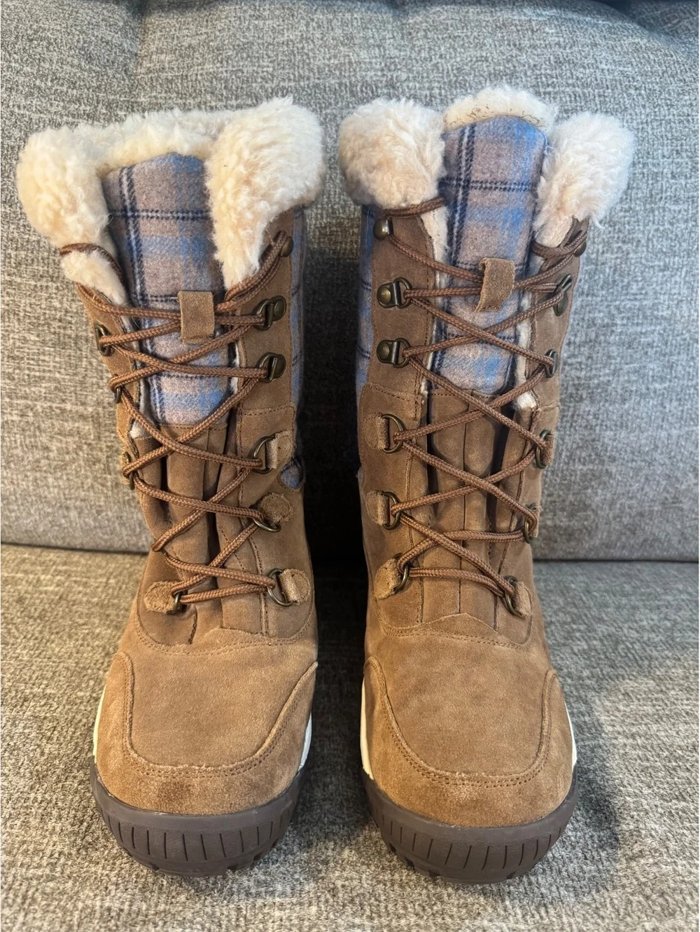Bearpaw Lotus Hickory Suede Plaid Winter Boots Size 8 Waterproof